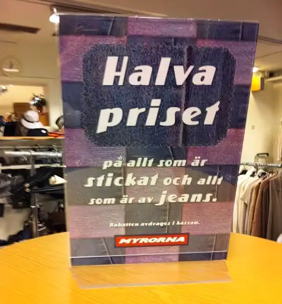 Halva priset på stickat! En dröm för en återvinnande garngalning!