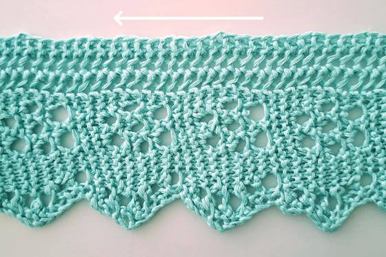 26 m hög stickad spetskant, från höger till vänster.