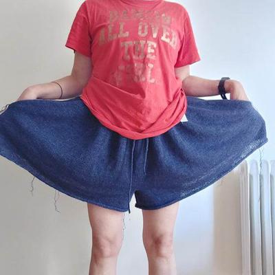 Vida, stickade shorts med fickor, kan det bli bättre?