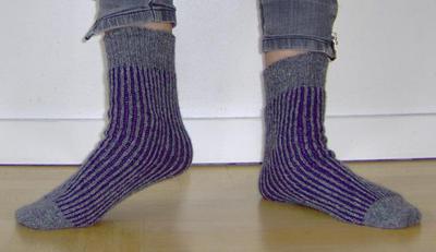 Tänk att patentstickning är tillräckligt elastiskt för tubsockor!